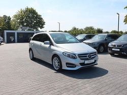 Silber Gebraucht 2016 Mercedes B250 Van / Kleinbus | 16.500 € (Fairer Preis)