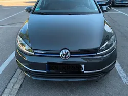 Grau Gebraucht 2017 VW Golf VII Comfortline Limousine | 9.550 € (Guter Preis)