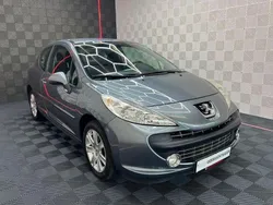 Farbe schwarz obsidien/metallic Gebraucht 2007 Peugeot 207 Platinum Limousine | 1.900 € (Superpreis)