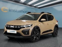 Beige Gebraucht 2025 Dacia Sandero Stepway Kleinwagen | 19.699 € (Etwas zu teuer)