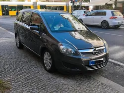 Grau Gebraucht 2008 Opel Zafira Family Van / Kleinbus | 5.000 €