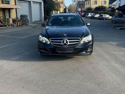 Schwarz Gebraucht 2013 Mercedes E220 Avantgarde Limousine | 6.500 € (Superpreis)