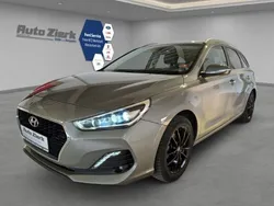 Grau Gebraucht 2018 Hyundai i30 Premium Kombi | 13.690 € (Fairer Preis)