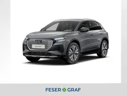 Grau (kieselgrau) Neu 2025 Audi Q4 e-tron Ambiente SUV | 52.108 € (Etwas zu teuer)