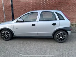 Silber Gebraucht 2003 Opel Corsa Cosmo Limousine | 1.200 € (Guter Preis)