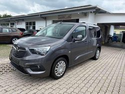 Grau Gebraucht 2018 Opel Combo Edition Van / Kleinbus | 9.500 € (Teuer)