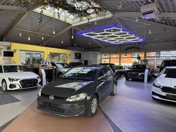 Grau Gebraucht 2014 VW Golf VII Trendline Limousine | 8.900 € (Fairer Preis)