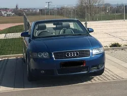 Blau Gebraucht 2003 Audi A4 Cabriolet Cabrio | 3.000 €