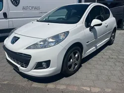 Weiß Gebraucht 2010 Peugeot 207 Sportium Kleinwagen | 4.480 € (Etwas zu teuer)