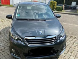 Grau Gebraucht 2016 Peugeot 108 Active Kleinwagen | 5.850 € (Fairer Preis)