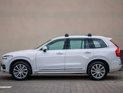 Weiß Gebraucht 2017 Volvo XC90 Inscription SUV | 37.500 € (Fairer Preis)