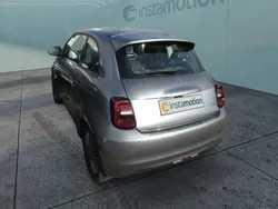 Schwarz Gebraucht 2022 Fiat 500e Icon Limousine | 17.400 € (Guter Preis)