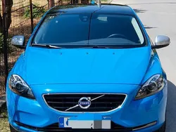 Blau Gebraucht 2016 Volvo V40 Kombi | 15.300 € (Fairer Preis)