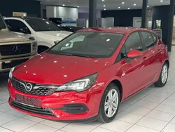 Rot Gebraucht 2020 Opel Astra Edition Limousine | 11.990 € (Fairer Preis)