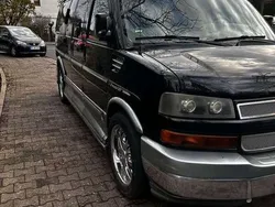 Schwarz Gebraucht 2010 Chevrolet Express Van / Kleinbus | 28.500 €