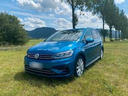 Blau Gebraucht 2017 VW Touran Highline Van / Kleinbus | 17.900 € (Etwas zu teuer)