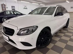 Weiß Gebraucht 2020 Mercedes C180 Avantgarde Kombi | 15.900 € (Superpreis)