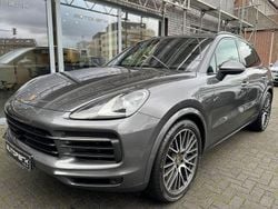 Grau Gebraucht 2022 Porsche Cayenne S Sport SUV | 63.900 € (Superpreis)