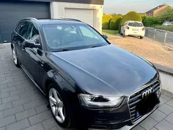Schwarz Gebraucht 2015 Audi A4 S-Line Kombi | 11.990 € (Guter Preis)