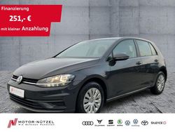 Grau Gebraucht 2018 VW Golf Trendline Limousine | 13.730 € (Fairer Preis)
