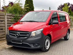 Rot Gebraucht 2016 Mercedes Vito Van / Kleinbus | 16.700 € (Fairer Preis)