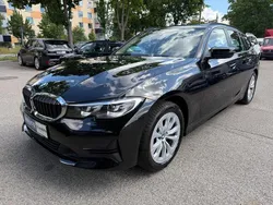 Schwarz Gebraucht 2022 BMW 320e Comfort Edition Kombi | 15.950 € (Superpreis)