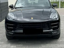 Schwarz Gebraucht 2017 Porsche Macan Performance Package SUV | 41.000 €