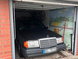 Schwarz Gebraucht 1992 Mercedes E230 Kombi | 2.500 €