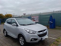Silber Gebraucht 2011 Hyundai ix35 Style SUV | 6.800 € (Fairer Preis)
