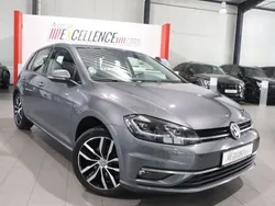 Grau Gebraucht 2019 VW Golf VII Highline Limousine | 18.100 € (Fairer Preis)