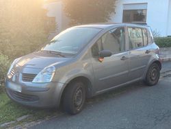 Grau Gebraucht 2006 Renault Modus Van / Kleinbus | 500 €