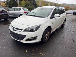 Weiß Gebraucht 2013 Opel Astra Active Kombi | 2.990 € (Superpreis)