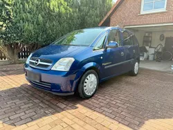 Blau Gebraucht 2003 Opel Meriva Van / Kleinbus | 1.499 € (Teuer)