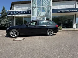 Schwarz Gebraucht 2018 BMW 320 Sport Line Kombi | 15.900 € (Fairer Preis)