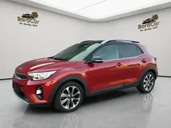 Rot Gebraucht 2020 Kia Stonic Platinum Edition SUV | 12.800 € (Superpreis)