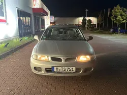 Grau Gebraucht 1997 Mitsubishi Carisma Limousine | 550 € (Fairer Preis)