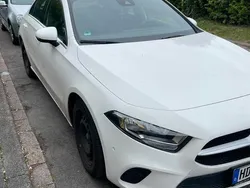 Weiß Gebraucht 2020 Mercedes A180 Limousine | 26.000 € (Fairer Preis)