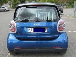 Blau Gebraucht 2021 Smart ForTwo Electric Drive Passion Coupé | 12.000 € (Fairer Preis)