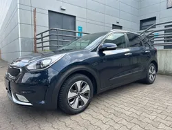 Blau Gebraucht 2018 Kia Niro Vision SUV | 11.980 € (Fairer Preis)