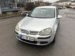 Silber Gebraucht 2004 VW Golf Trendline Limousine | 790 € (Superpreis)