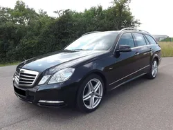 Schwarz Gebraucht 2012 Mercedes E200 Avantgarde Kombi | 13.900 € (Fairer Preis)