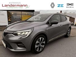 Dolomitgrau Gebraucht 2023 Renault Clio V Evolution Kleinwagen | 17.490 € (Etwas zu teuer)