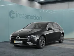 Schwarz Gebraucht 2023 Mercedes A250 Limousine | 29.761 € (Fairer Preis)