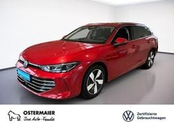Rot (chilirot) Gebraucht 2025 VW Passat Elegance Kombi | 33.615 € (Superpreis)