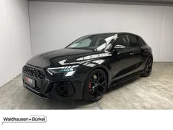 Individuallack melanitschwarz mica Gebraucht 2023 Audi RS3 Sportback Ambiente Kleinwagen | 59.950 € (Fairer Preis)