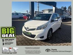 Schneeweiss Gebraucht 2013 Toyota Yaris Edition Kleinwagen | 7.890 € (Fairer Preis)