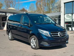 Cavansitblau metallic Gebraucht 2017 Mercedes V220 Van / Kleinbus | 28.990 € (Guter Preis)