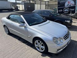 Silber Gebraucht 2006 Mercedes CLK200 Avantgarde Cabrio | 9.300 € (Etwas zu teuer)