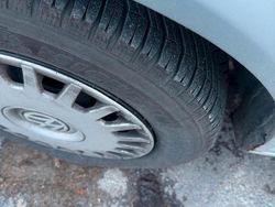 Silber Gebraucht 2000 VW Golf Limousine | 2.000 €