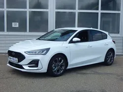 Frozen white Neu 2024 Ford Focus ST-Line Limousine | 27.490 € (Guter Preis)